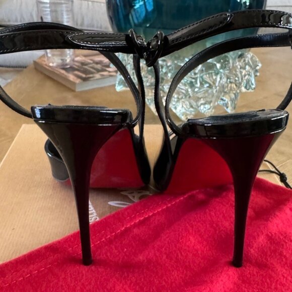 Christian Louboutin BRAND NEW So Jenlove 100, Patent Black Stilettos - Picture 5 of 8
